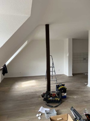 Helle 3-Zimmer Dachgeschosswohnung in Krefeld Inrath/Kliedbruch