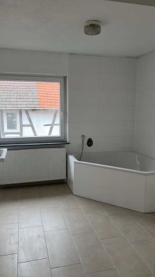 Ansprechende 3-Zimmer-Wohnung mit Balkon in Kirtorf