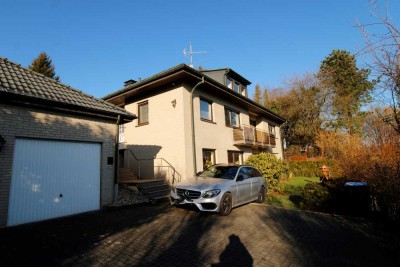Charmante Dachgeschosswohnung mit eigener Terrasse