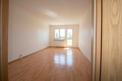 3-Zimmer-Wohnung für UNS.