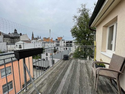 3 Zimmer - Innenstadt - Dachterrasse - Einbauküche - Vollbad mit Lichtkuppel