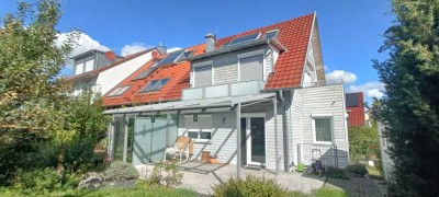 Ruhig und schön gelegenes Reiheneckhaus mit 6,5 Zimmern in Kernen im Remstal