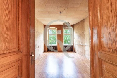 5 Zimmer Altbauklassiker mit Potenzial –  zum individuellen Ausbau