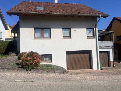 Freistehendes 5 ZKBB EFH. mit Ausbaupotential im DG. (ca. 35 m²) in Sackgasse, Nähe Feldrand