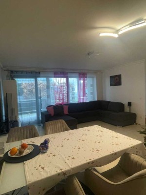 Luxuriöse 3-Zimmer-Wohnung mit Terrasse in Sindelfingen