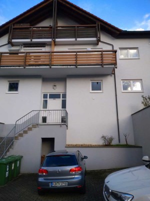 Gepflegte 2-Raum-Wohnung mit Terrasse in Forchtenberg