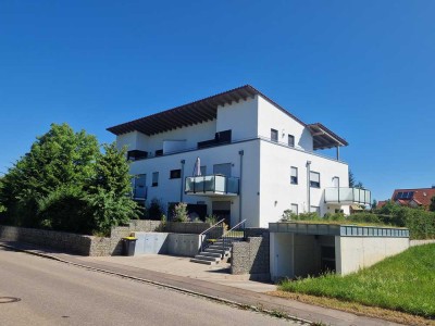 Stilvolle, neuwertige 2,5-Zimmer-Wohnung mit gehobener Innenausstattung mit Balkon in Wolnzach