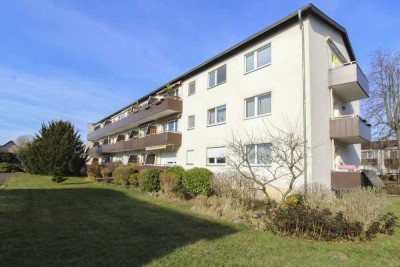 Bezugsfrei: 4-Zi.-Whg. mit Balkon in gefragter Lage von Berlin-Rudow