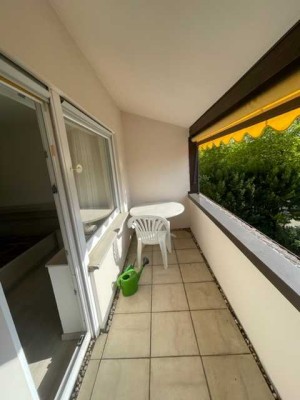 Helle 2,5-Zimmer Dachgeschosswohnung mit Balkon in Bad Oeynhausen