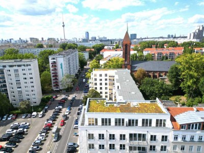 Fahrradstraße trifft Altbau: 3 Zimmer mit grünem Rückzugsort