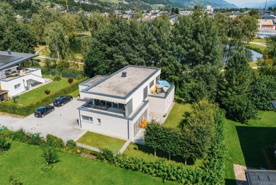 Ruhig . Privat . Besonders - Stilvolle Villa am Teich