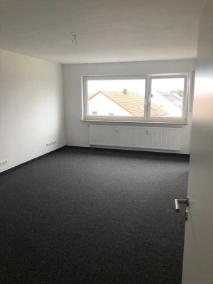 2-Zimmer-Mietwohnung mit Balkon und PKW-Stellplatz