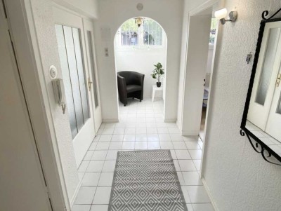 *3 Zi.* möblierte Wohnung in Bad Vilbel*