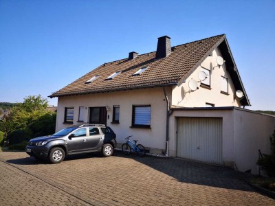 Geräumige 4-Zimmer Wohnung mit Garten in Langenfeld