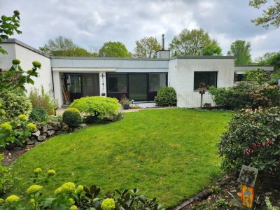 Renovierter Bungalow mit Einzelgarage