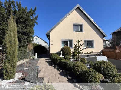 Sehnde - Ilten: Top saniertes Einfamilienhaus mit vermieteter Einliegerwohnung im Herzen von Ilten