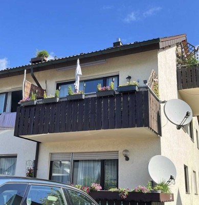 Sonnige 3- Zimmerwohnung im Blumenviertel in Dagersheim