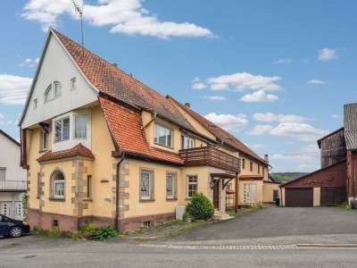 Großes Anwesen mit vielen Nebengebäuden in Fischbach bei Kronach!