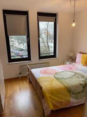 idealer Wohnungstausch für zwei Personen / Ich suche eine Wohnung für eine Person im Zentrum