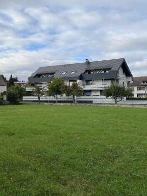 Modernisierte lichtdurchflutete 3 Zimmer 
Terrassenwohnung ab sofort bezugsfertig �017676779337