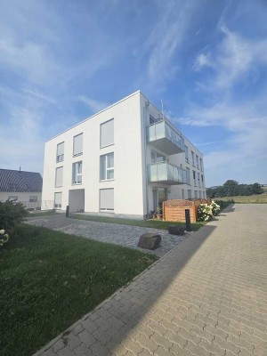 helle 4 Zimmerwohnung mit Balkon