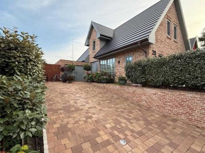 Exklusives freistehendes Einfamilienhaus an den Tinnumer Wiesen