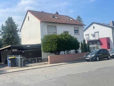 Modernisiertes 9-Zimmer Zweifamilienhaus in Stockstadt am Rhein