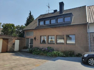 Helle 3-Zimmer-Wohnung mit Balkon in Kaarst-Vorst