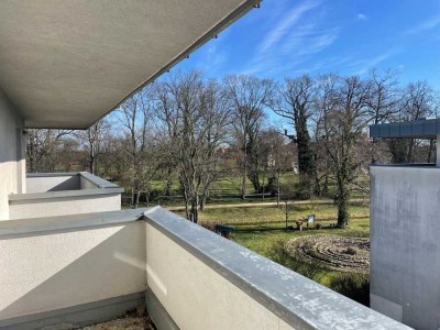Großzügige Zweizimmerwohnung mit Terrasse direkt am Schlosspark