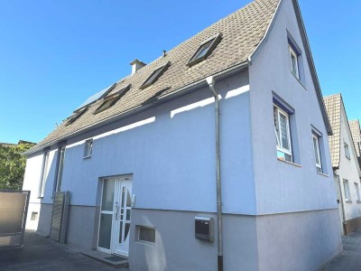 Einfamilienhaus mit Scheune und Obstgarten in Stutensee-Spöck