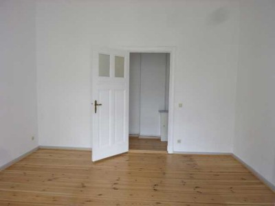 Stilvolle 1,5-Zimmer-Wohnung mit Wohnküche und Balkon in Berlin Charlottenburg