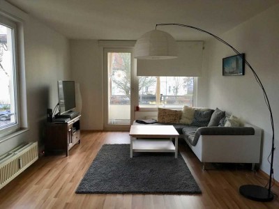 "Euer Platz für Zweisamkeit – mit Abendsonne auf dem Balkon"