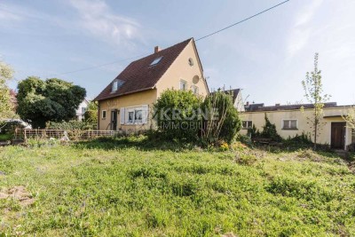 Sanierung oder Neubau: Familienidyll mit Potenzial - großer Garten mit Südausrichtung