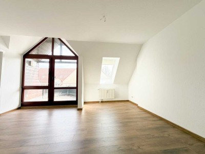 Modernisierte Maisonettewohnung mit sonnigem Balkon - 3 Zimmer