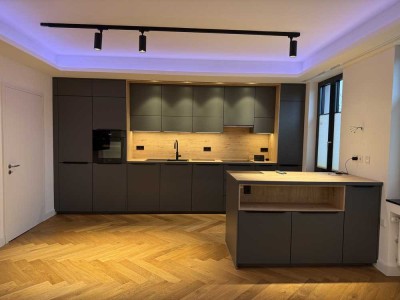 Wohn- und Geschäftshaus mit freier, exklusiver Maisonettewohnung