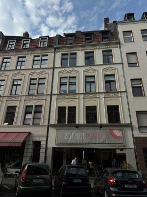 Neubau im Südstadt Altbau - Erstbezug 2-Zimmer-Wohnung mit Küche nach Kernsanierung mit 47m2