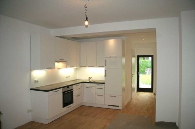 Attraktive 2-Zimmer-Maisonette-Wohnung in ruhiger Bestlage von Laim mit Terrasse und EBK