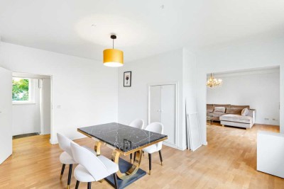***Großzügige möblierte Maisonettewohnung mit Balkon in Berlin-Zehlendorf (Für 6-12 Monate)**