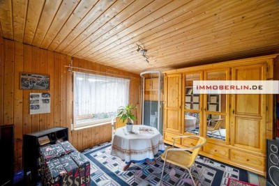IMMOBERLIN.DE - Wohlfühllage! Gemütliches Haus & Bauland auf teilbarem Grundstück