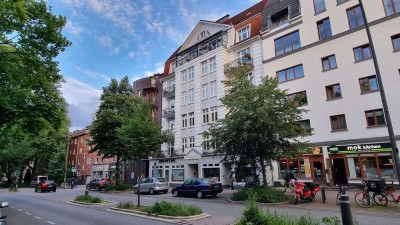 Klassische 5 Raum Altbauwohnung mit 2 Balkonen im 4.OG in Toplage Osterstraße Eimsbüttel!