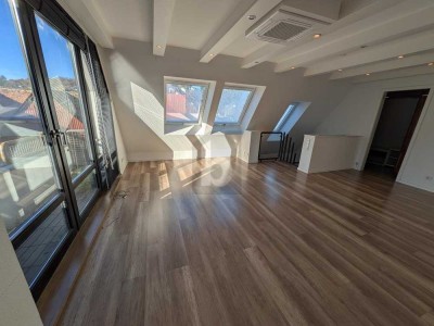 MODERN WOHNEN MIT WINTERGARTEN, GARAGE, EBK