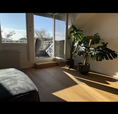 Helle 2-Zimmer-Dachgeschosswohnung in Düsseldorf-Wersten (ca. 45 m²)