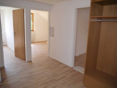 Helle 3-Zimmer-DG-Wohnung in Manzell, 49m², ruhig gelegen
