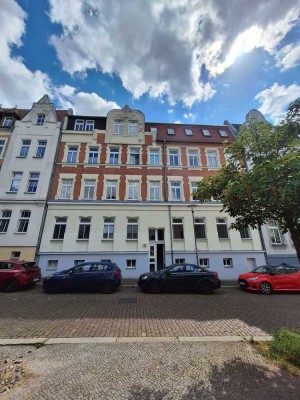Charmante 2 Zimmer mit Balkon und Blick ins Grüne