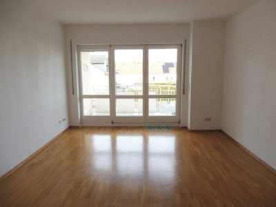 Renovierte 1-Zimmer-Wohnung mit Balkon ideal für Singles oder Investoren