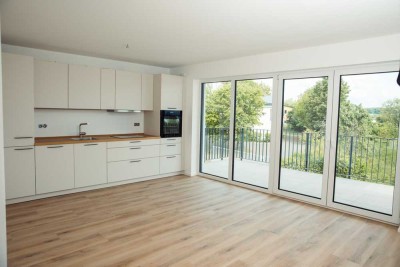 3-Zimmer I 82m² I Neubau Erstbezug I Balkon, Einbauküche & Bad mit Möbel + Regendusche