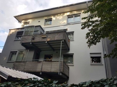 Helle 2-Zimmer Wohnung in Augsburg-Hochzoll, direkt am Lechufer, EEF: B,