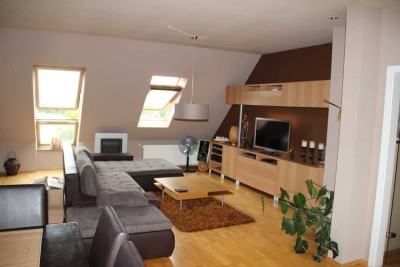 Vollmöblierte Maisonette Wohnung mit Terrasse mit herrlichem Ausblick