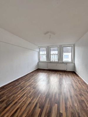 Lichtdurchflutet & großzügig: 3 Zimmer mit Balkon in Bestlage
