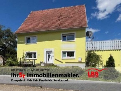 RESERVIERT!!! Großzügiges Einfamilienhaus mit Garage